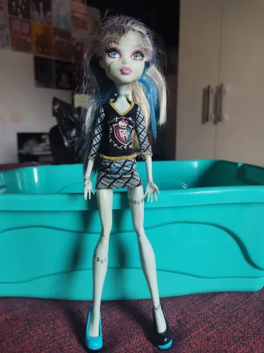 Monster High Frankie Stein Ghoul Spirit Lider Torcida 2008 (Usado)