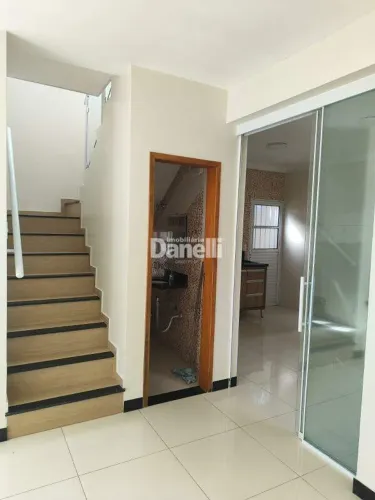 Sobrado para aluguel no Centro de Taubaté 1 vaga 114,29 m²