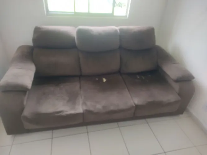 Vendo sofá retrátil 3 lugares