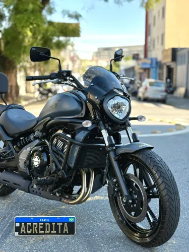 Vulcan 650 S Café 2025