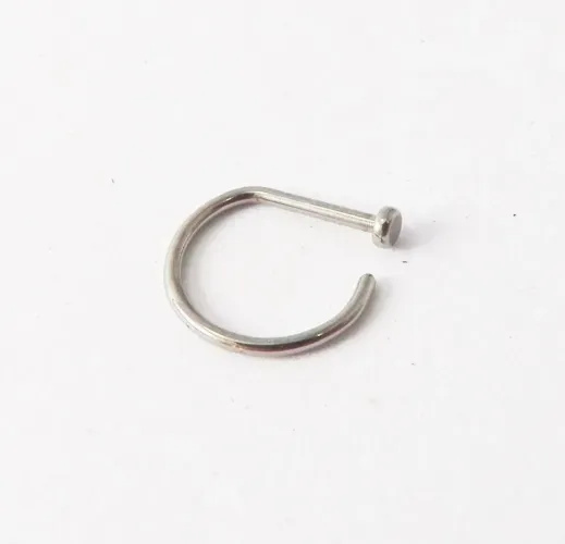 Joia D-ring Em Titânio.