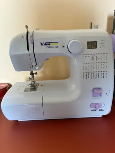 Máquina de costura