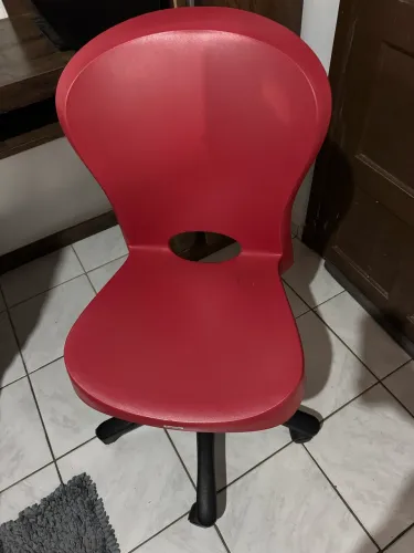 Vendo Cadeira Giratória 