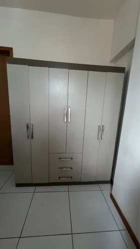 Guarda Roupa seminovo