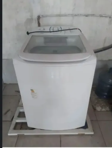 Vendo máquina de lavar 13kg eletrolux