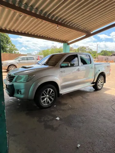 Toyota Hilux CD SRV D4-d 4X4 3.0 TDI Diesel AUT 2014