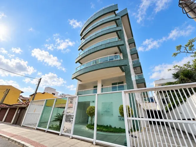 Apartamento mobiliado para locação fixa próximo à Praia do Forte