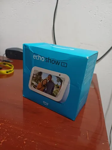 Alexa echo show 5 LACRADA