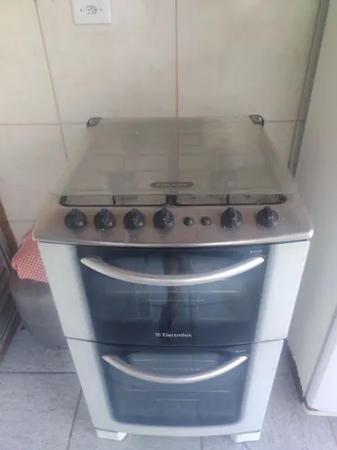 Vendo fogão Eletrolux