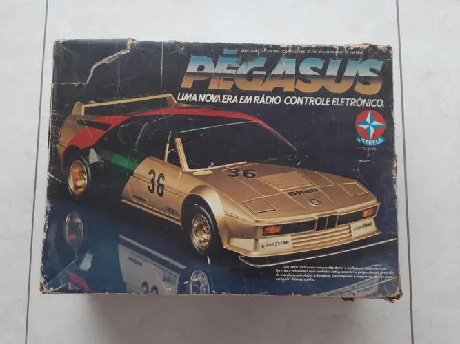 Pegasus - Estrela - Dourado
