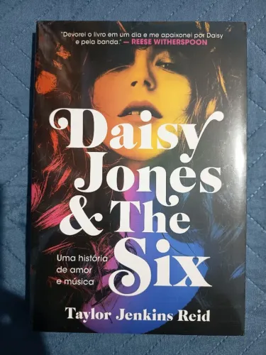 Livro Daisy Jones & The Six
