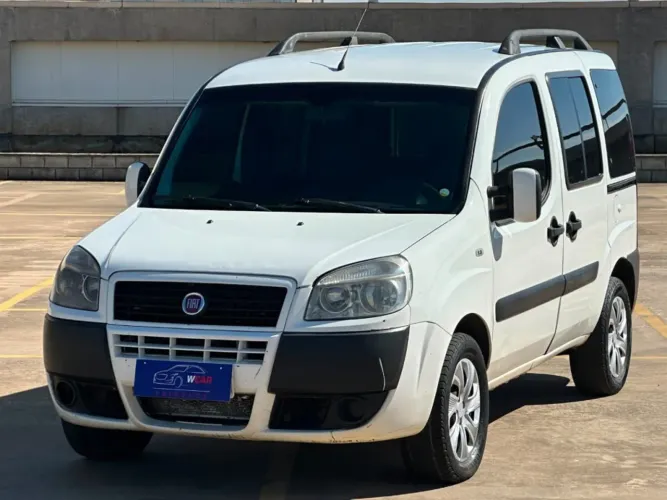 Fiat Doblo Essence 1.8 Flex 16V 5P 2016