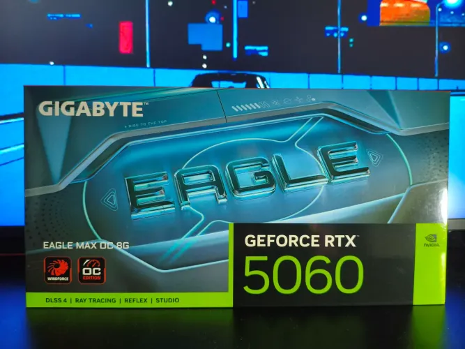 Placa de Vídeo Gigabyte NVIDIA GeForce RTX 5060 Eagle Max OC, 8GB