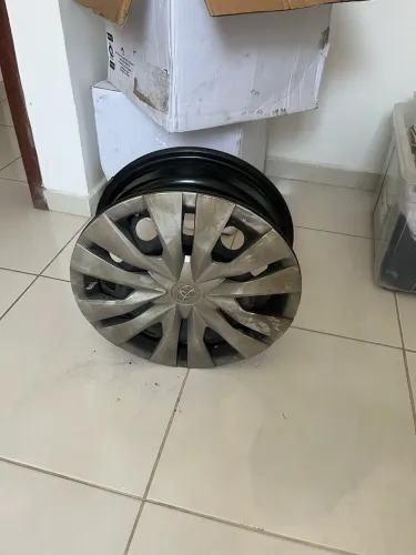 Rodas de ferro do Yaris/2025