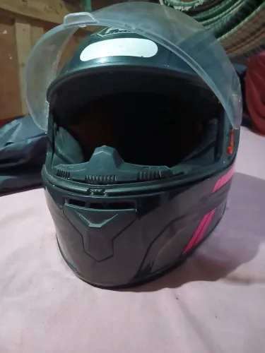 Capacete feminino