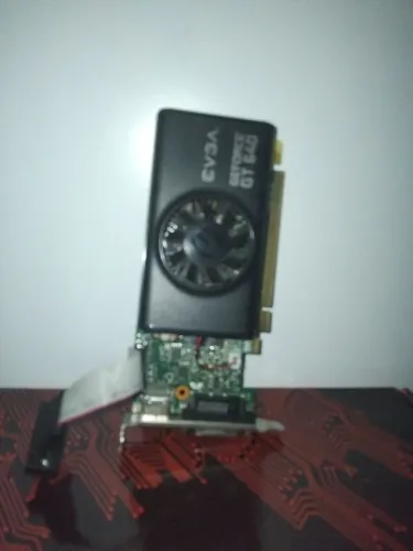 Gt 640 1gb Gddr5 low-profile. Ela parou de dar vídeo, apenas gira o fan!