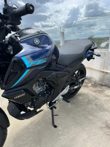 FZ15