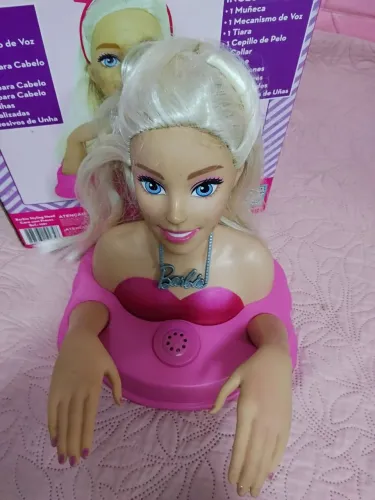 Boneca Barbie Maquiagem