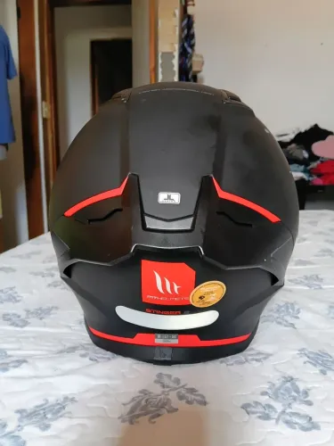 Capacete novo ,um mês de comprado 