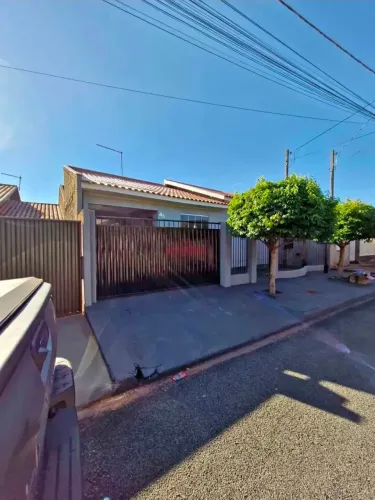 Casa a venda - Maringá-PR