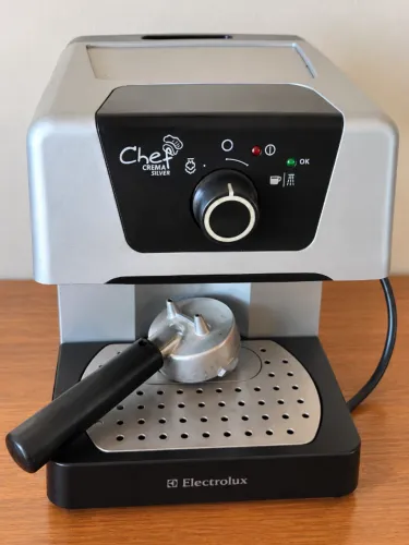 Cafeteira Expresso Electrolux Chef Crema Silver