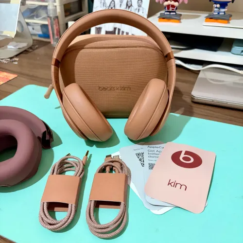 Fone Beats Studio Pro x Kim Kardashian