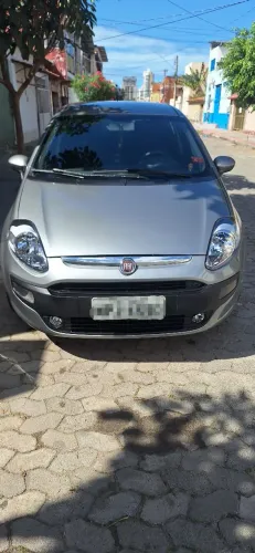 Fiat Punto Attractive 1.4 Fire Flex 8V 5P 2013