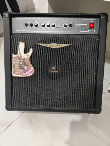 Caixa Oneal OCB 600 200W