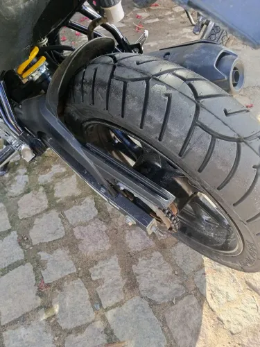 Moto de procedência, único dono, toda revisada, pneu zero