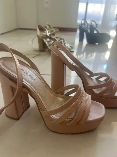 SANDÁLIA FEMININA
