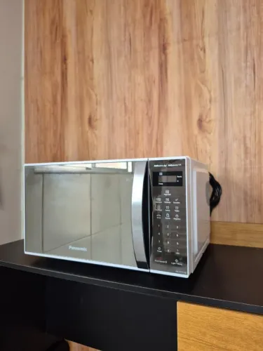 Microondas Panasonic 21L