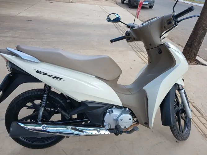Vendo: Honda Biz flex 21/21