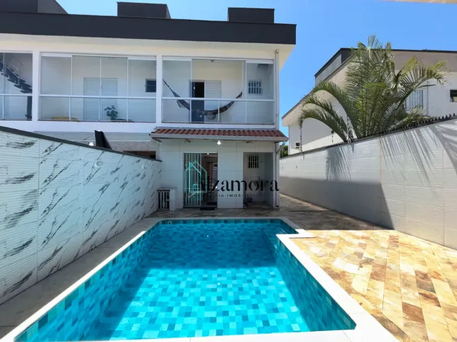 Condomínio Com Piscina Frente para o mar no California, Itanhaém/SP
