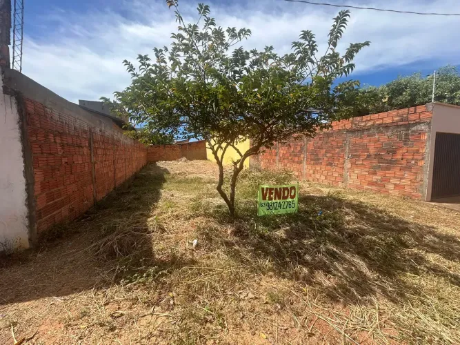 Lote à venda - Setor Lago sul - área de 273.14 m² - murado em U