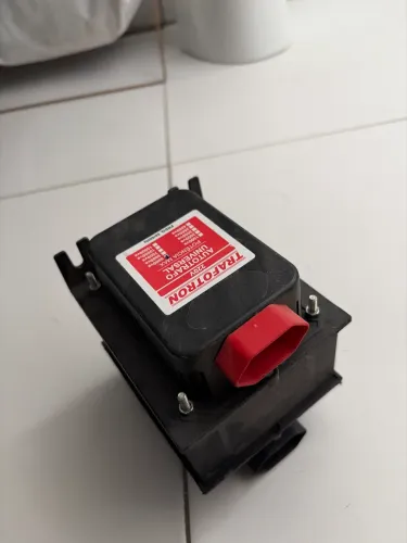 Autotrafo Universal Trafotron 220V