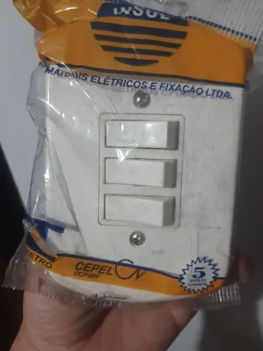 Interruptor triplo paralelo insol completo