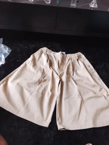 Shorts largo Premium essentials workwear código KD6567