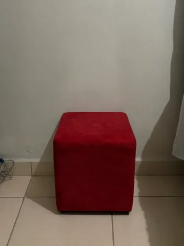 Puff vermelho