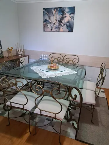 Vendo mesa em ferro toda rústica com 8 cadeiras