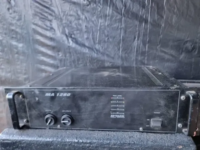 Amplificador de potência da marca Attack, modelo MA 1280 350watts funcionando 100%