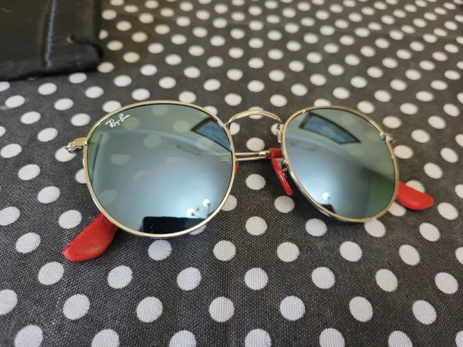 ÓCULOS RAY-BAN FERRARI PRATA VERMELHO