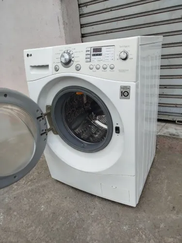 Máquina de lavar roupa LG 10kg inverter