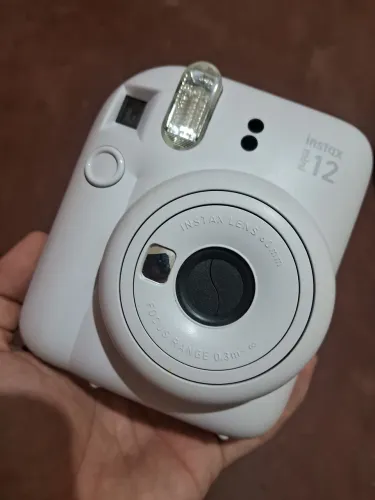Câmera instax mini 12