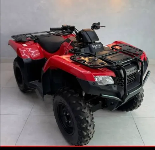 Compro Quadriciclo Fourtrax 4x4 à vista.