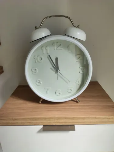Relógio/ Despertador branco