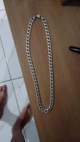 Vendo ou troco por capacete fechado tamanho 60 , cordão de prata 925 ,85 gramas .
