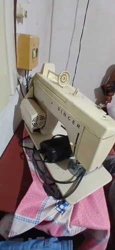 Máquina de costura Singer