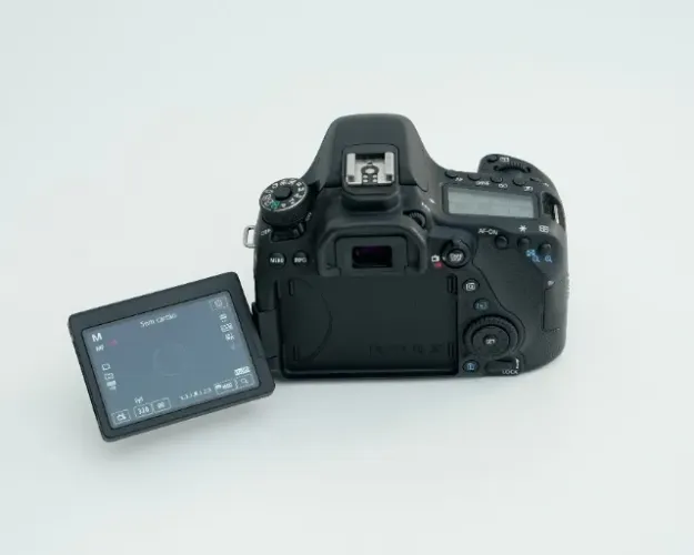 CAMERA CANON 80D