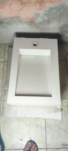 Pia borda infinita de porcelanato