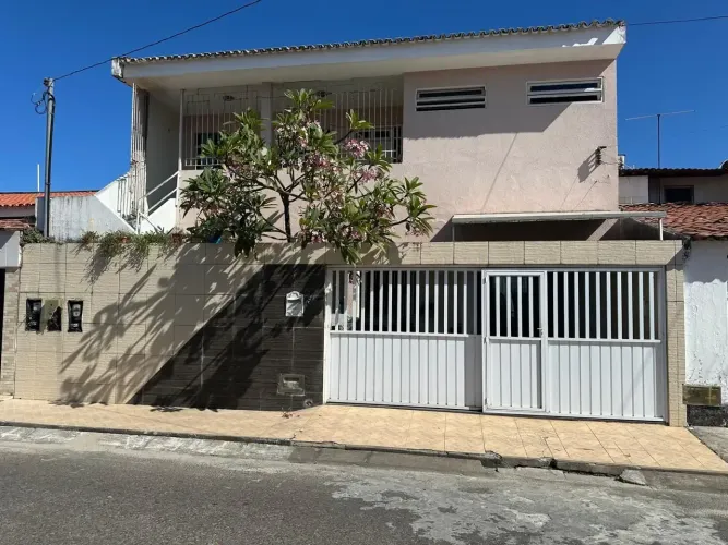 Casa à venda em rua pública, LUZIA, Aracaju, SE